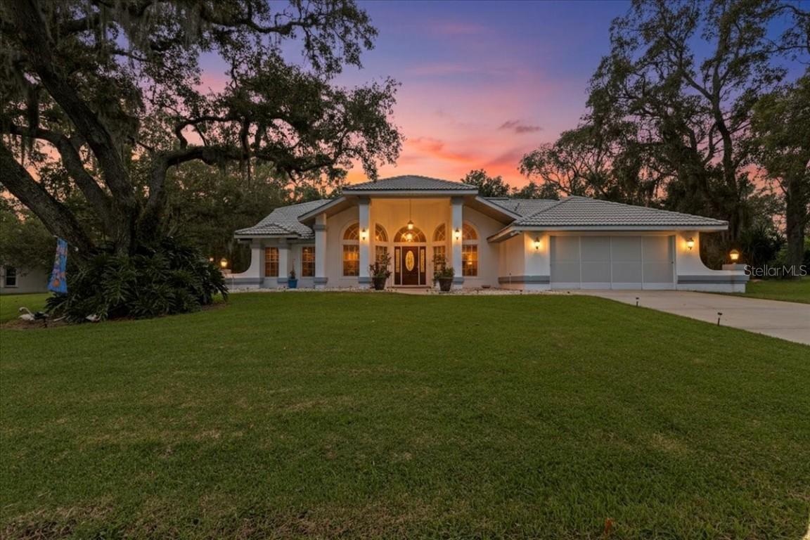 74 Forest Wood Ct., Spring Hill, FL 34609