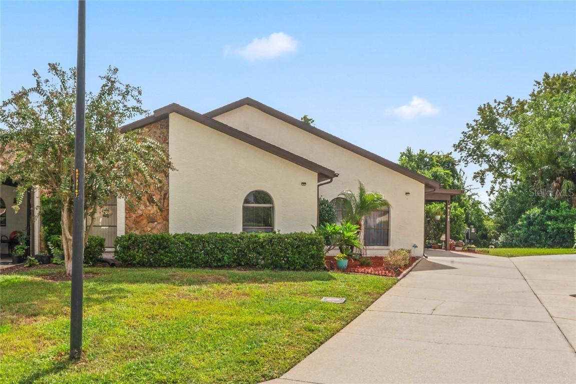 9195 Lingrove Rd., Weeki Wachee, FL 34613