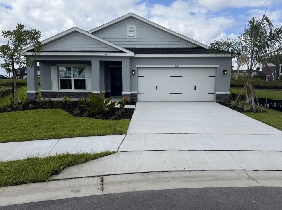 1609 Starling Song Ln., Lakeland, FL 33811