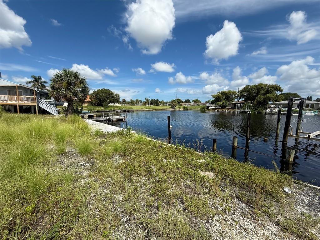 5251 Boardwalk St., Holiday, FL 34690