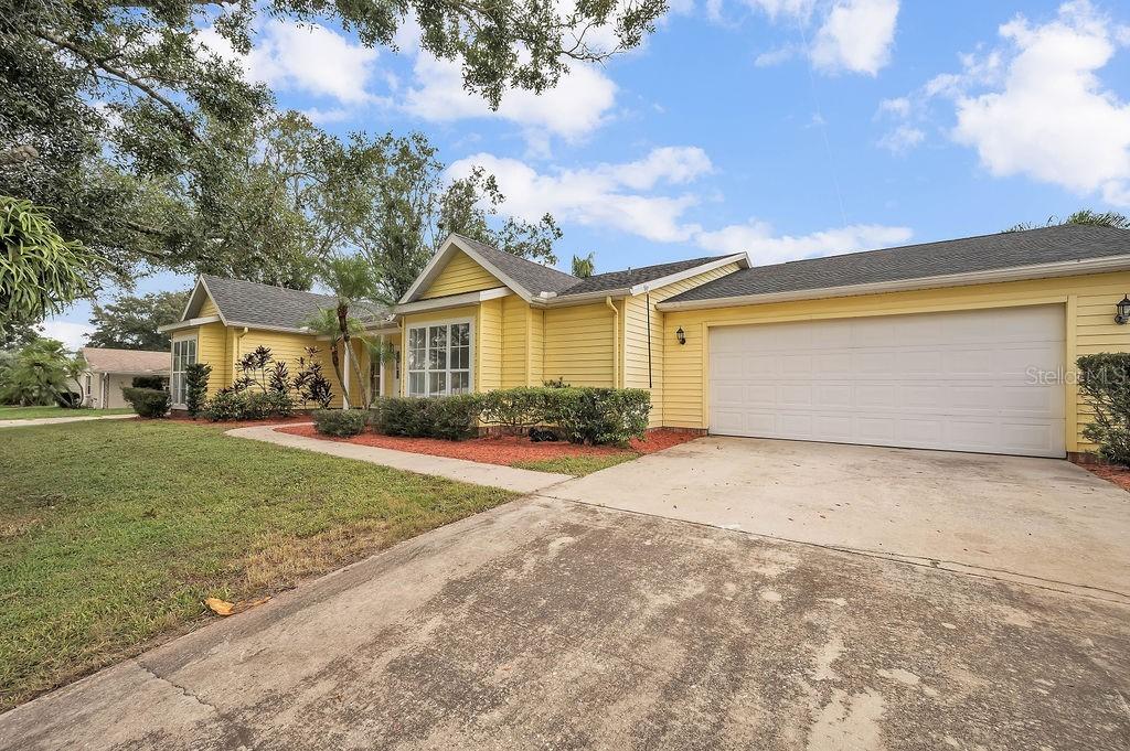 1157 Cephia St., Lake Wales, FL 33853