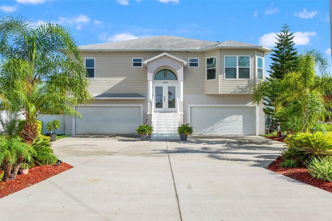 4366 6th Isle Dr., Hernando Beach, FL 34607