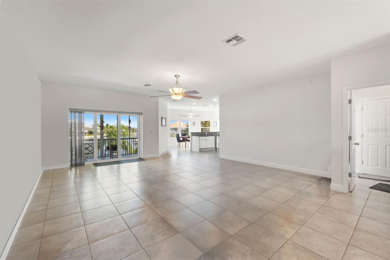 4366 6th Isle Dr., Hernando Beach, FL 34607