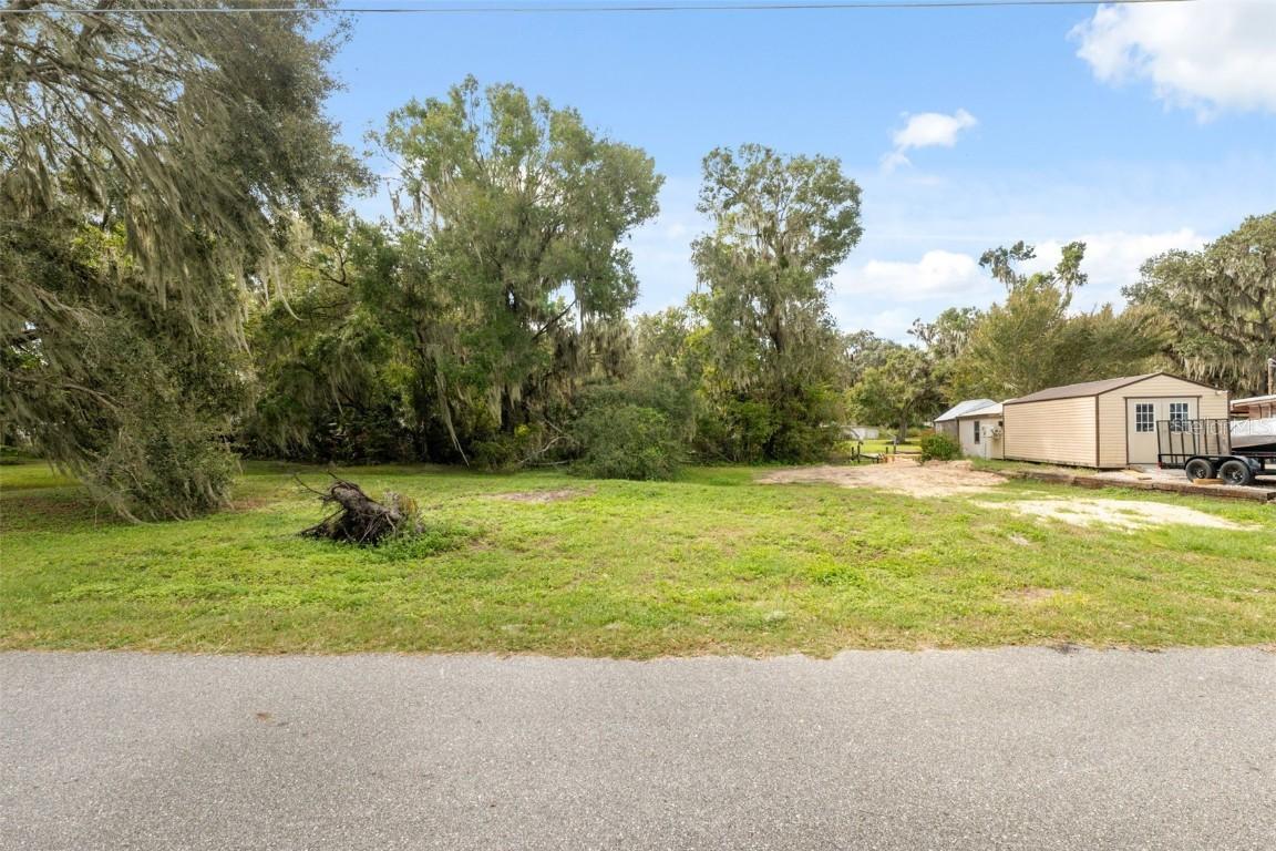 Co Rd 457, Lake Panasoffkee, FL 33538