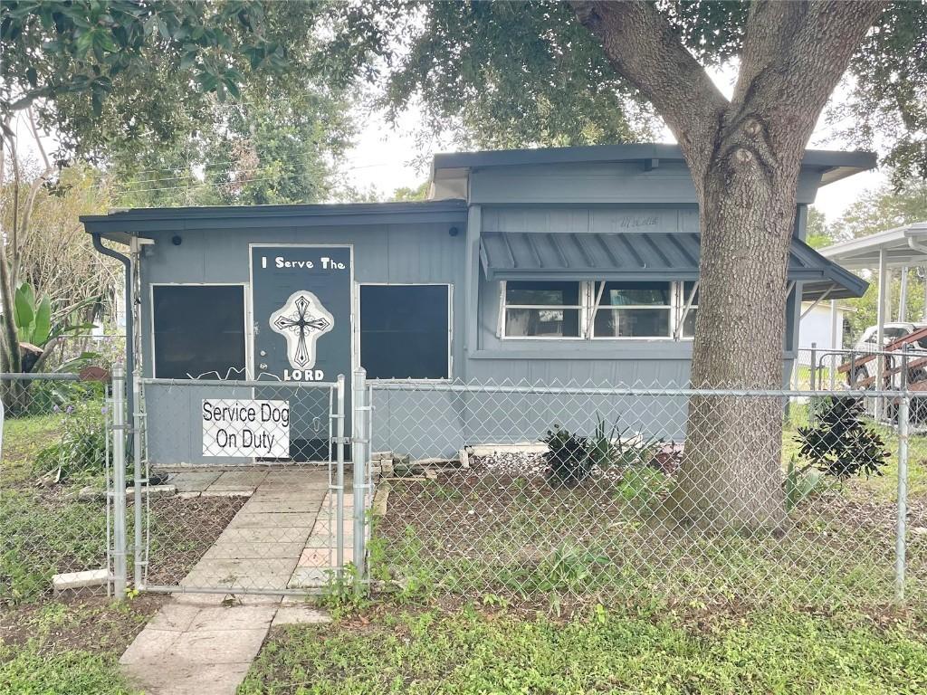 6250 Connecticut St., Zephyrhills, FL 33542