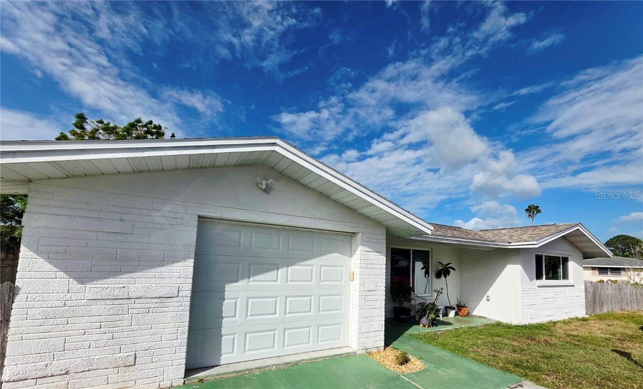 8005 Lotus Dr., Port Richey, FL 34668