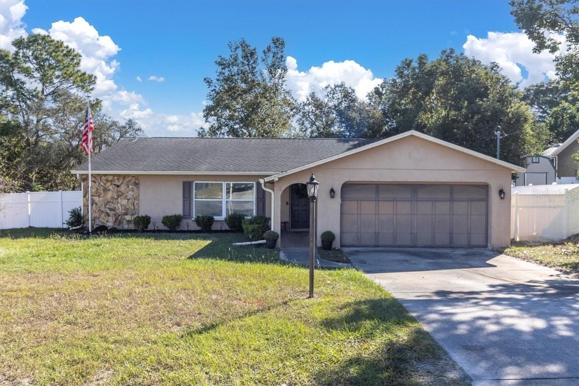 4186 Castle Ave., Spring Hill, FL 34609