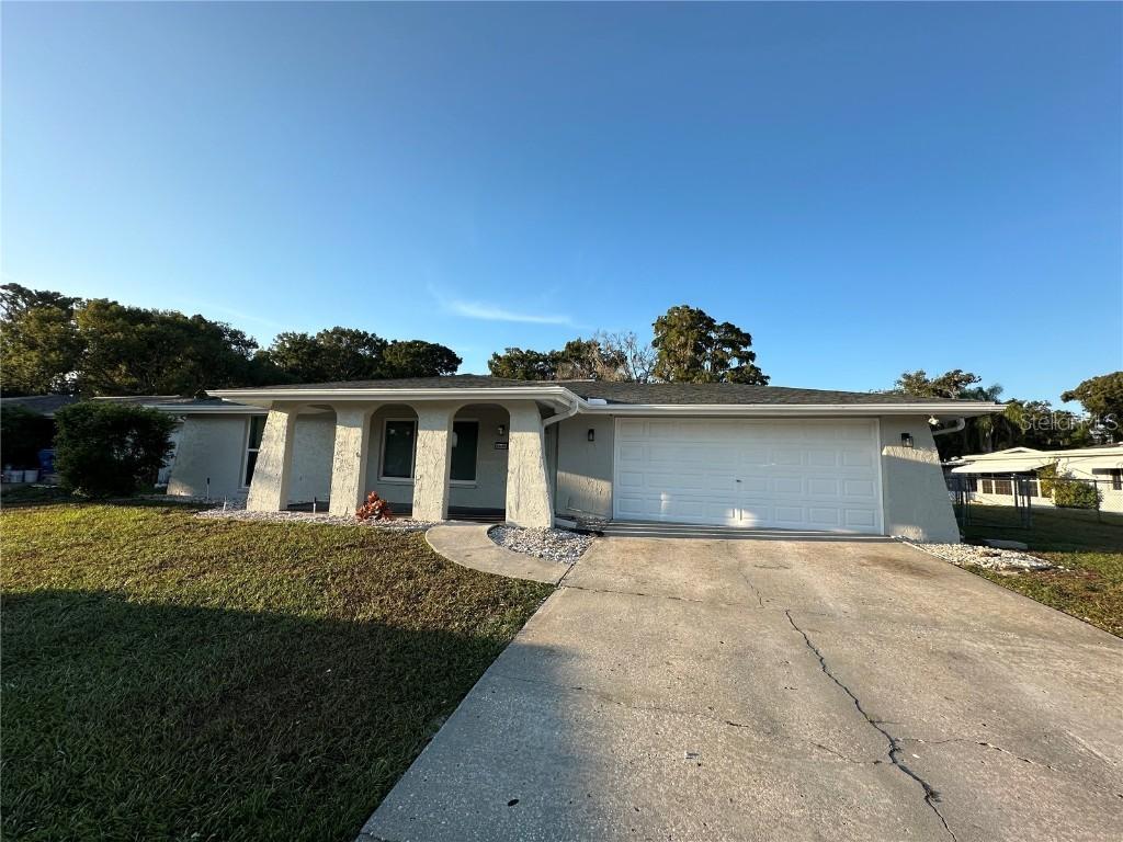 7620 Cherrytree Ln., New Port Richey, FL 34653