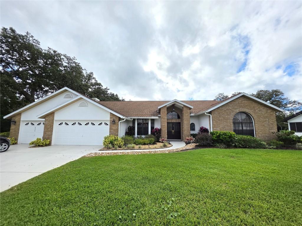 9446 Ashley Dr., Weeki Wachee, FL 34613