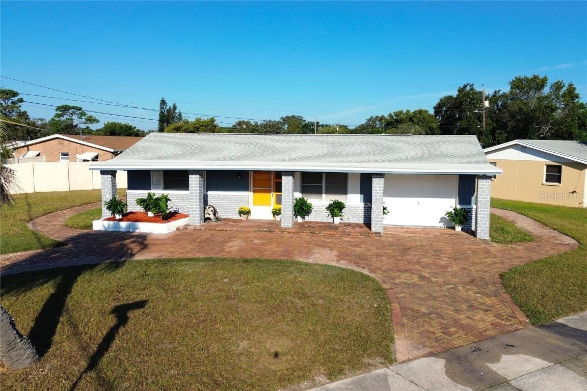 5307 Forest Hills Dr., Holiday, FL 34690