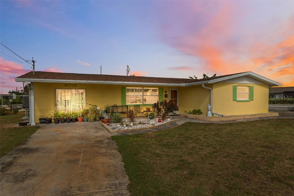 6719 Albatross Ln., Hudson, FL 34667