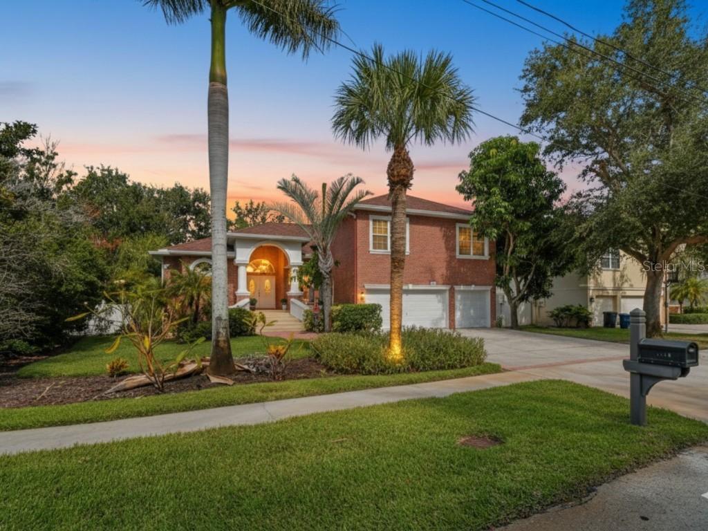 1218 Castle Ter., Tarpon Springs, FL 34689