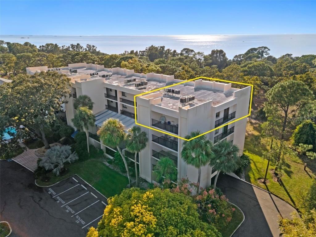 408 Tarpon Pt Point, Tarpon Springs, FL 34689