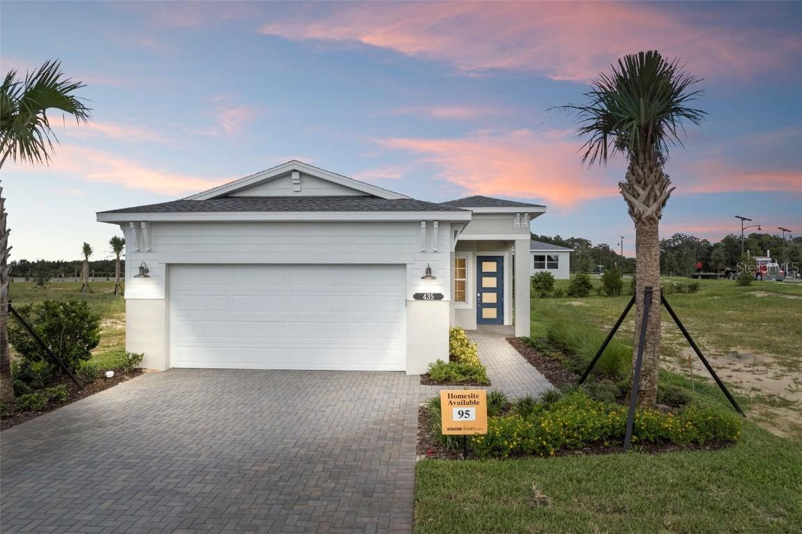 435 Verona Way, Lady Lake, FL 32159