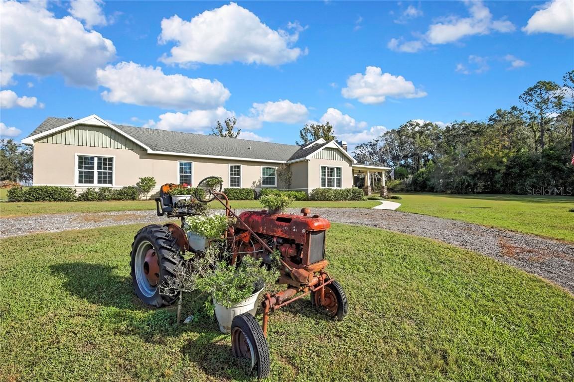 36431 Florrie Mae Ln., Dade City, FL 33523