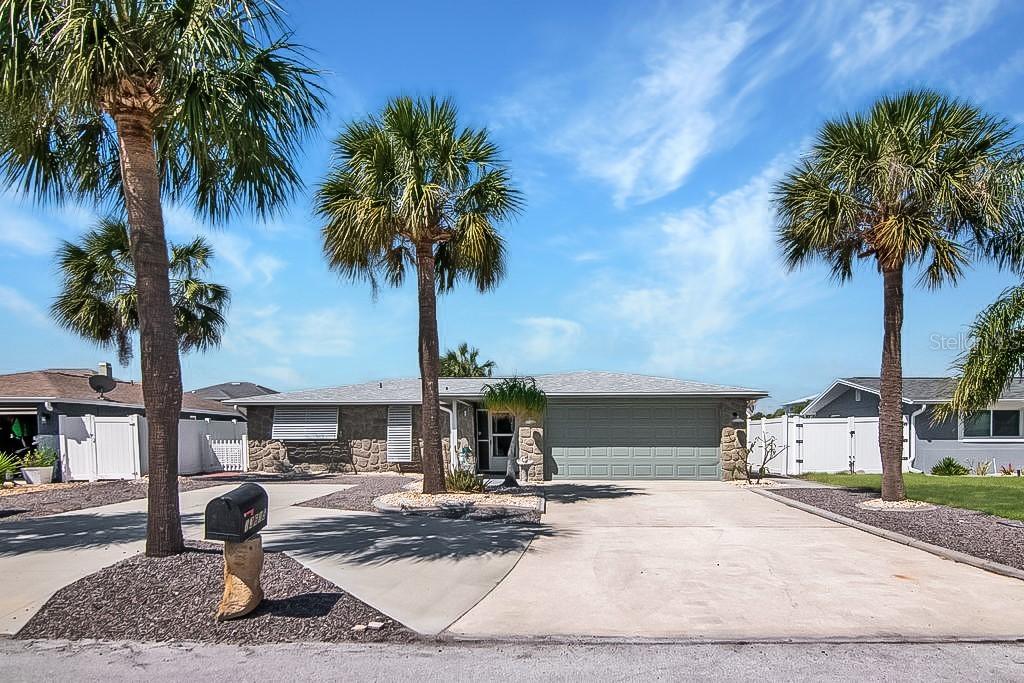 13615 Stacey Dr., Hudson, FL 34667