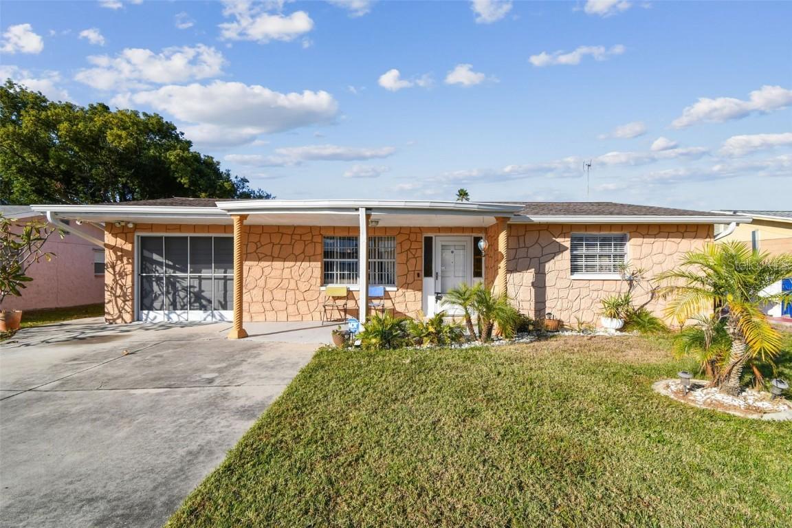 3221 Primrose Dr., Holiday, FL 34691