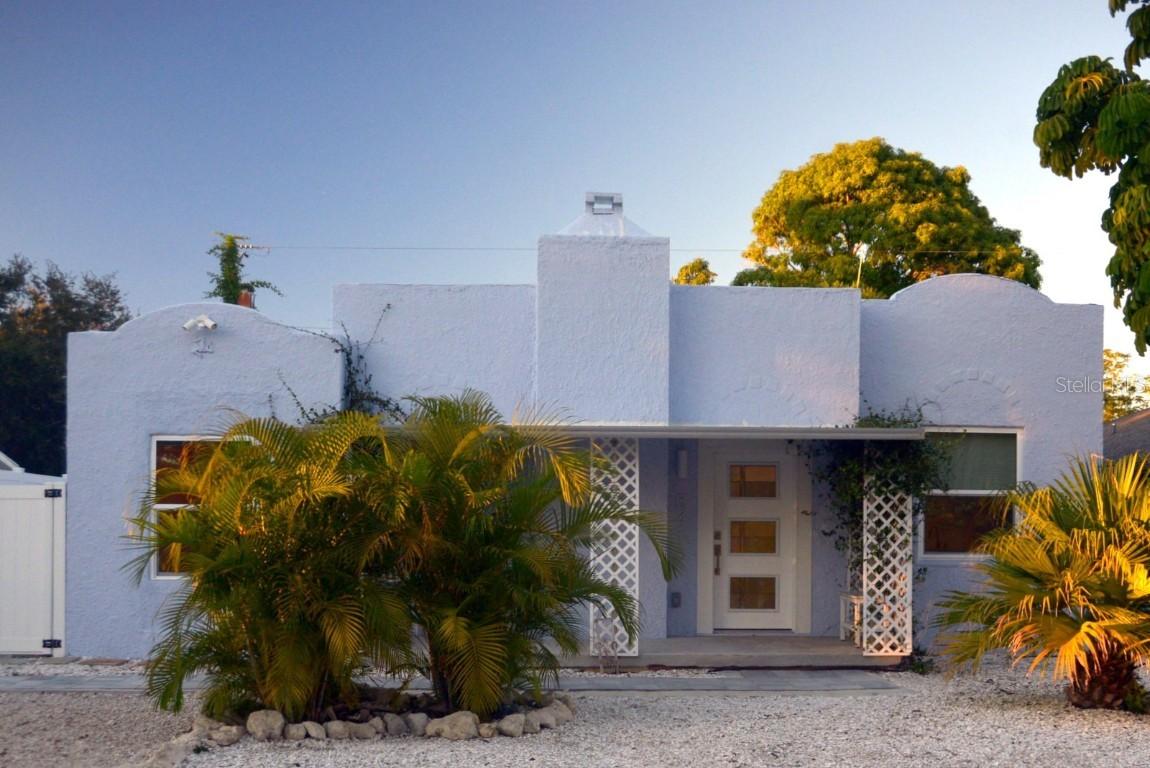 5416 4th Ave., Bradenton, FL 34209