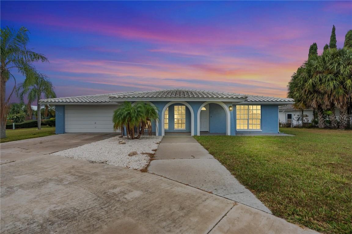 3836 Topsail Tr., New Port Richey, FL 34652