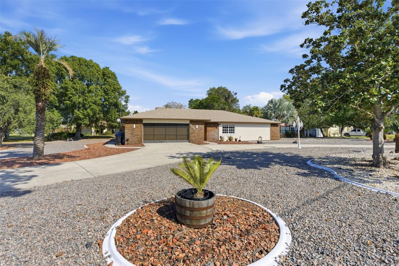 8123 River Country Dr., Weeki Wachee, FL 34607