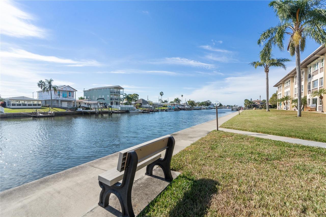 4452 Garnet Dr. #202, New Port Richey, FL 34652
