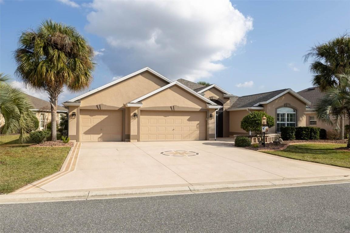2119 Chalmer Ter., The Villages, FL 32162