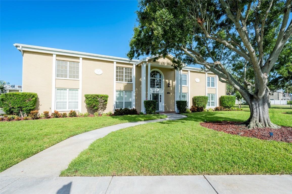 1050 Rafael Blvd. #1, St Petersburg, FL 33704