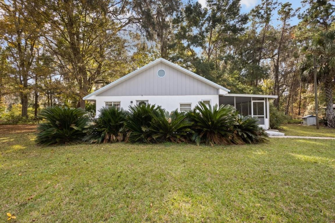 2670 SE 68th St., Gulf Hammock, FL 32639