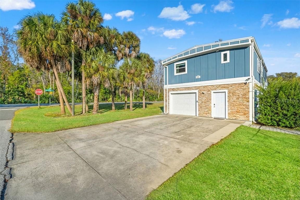 7288 Coventry Ct., Weeki Wachee, FL 34607