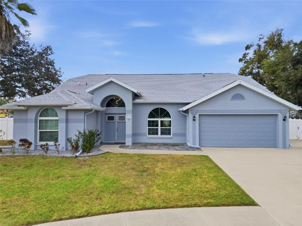 9823 Sunnyoak Dr., Riverview, FL 33569