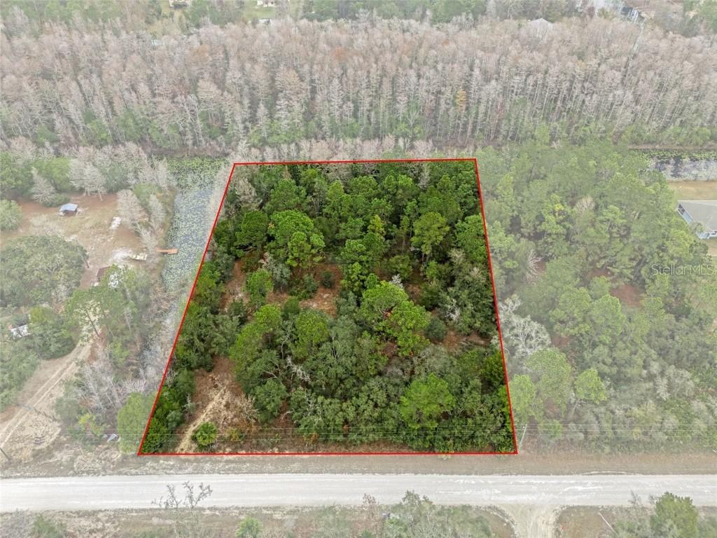 10021 Yellowback Rd., Weeki Wachee, FL 34614