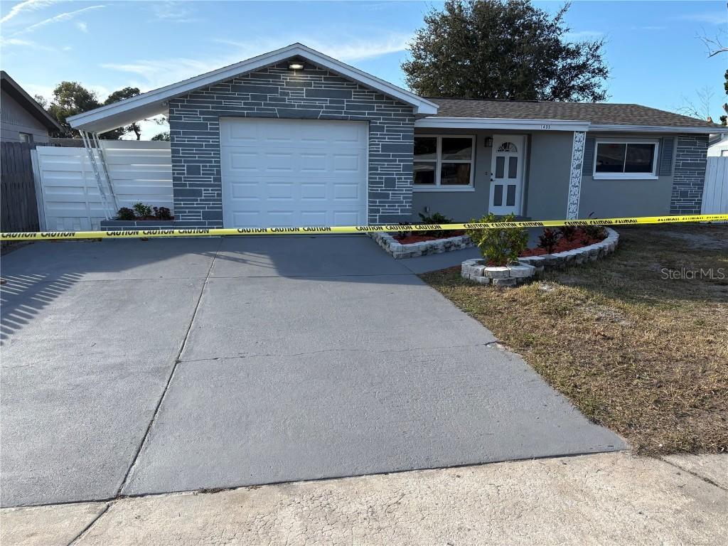 1435 Maybury Dr., Holiday, FL 34691