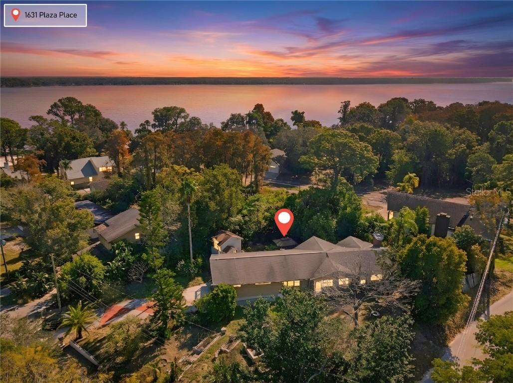 1631 Plaza Pl., Tarpon Springs, FL 34689