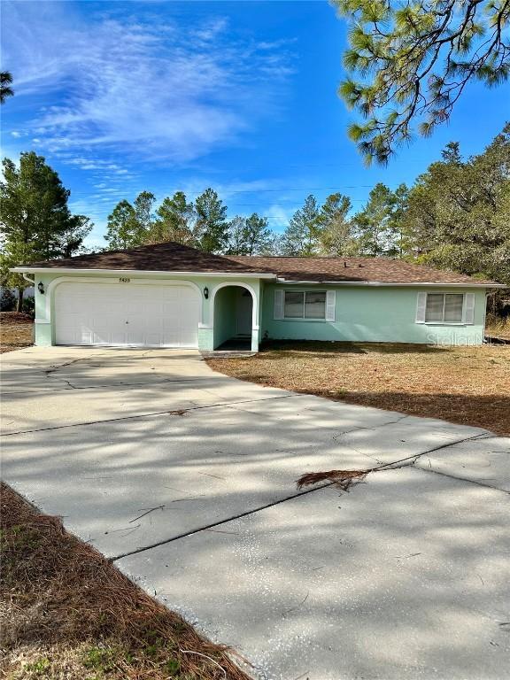 7425 Mandrake Rd., Weeki Wachee, FL 34613