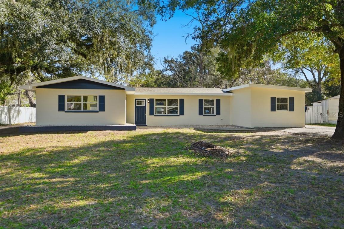 4940 Lakewood Dr., Dade City, FL 33523