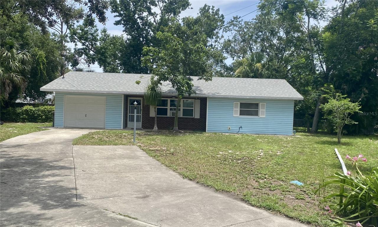 3695 Dale Ct., Mount Dora, FL 32757