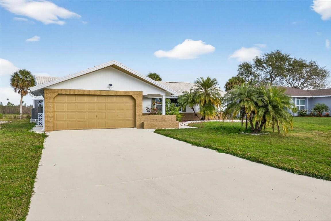 4001 Topsail Tr., New Port Richey, FL 34652