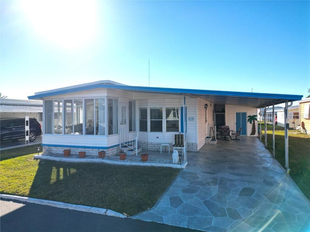 2029 Wailua Dr., Holiday, FL 34691