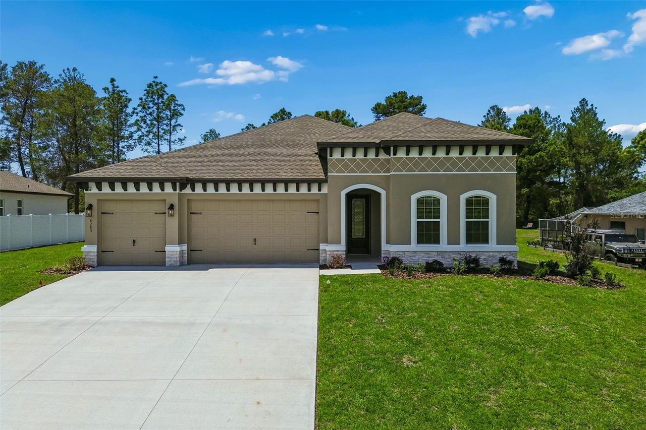 8283 Nittany Rd., Weeki Wachee, FL 34613