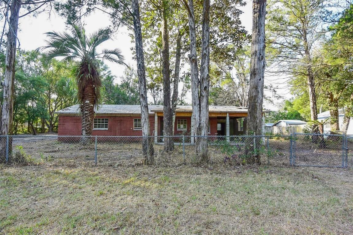 343 Lincoln Ave., Brooksville, FL 34604