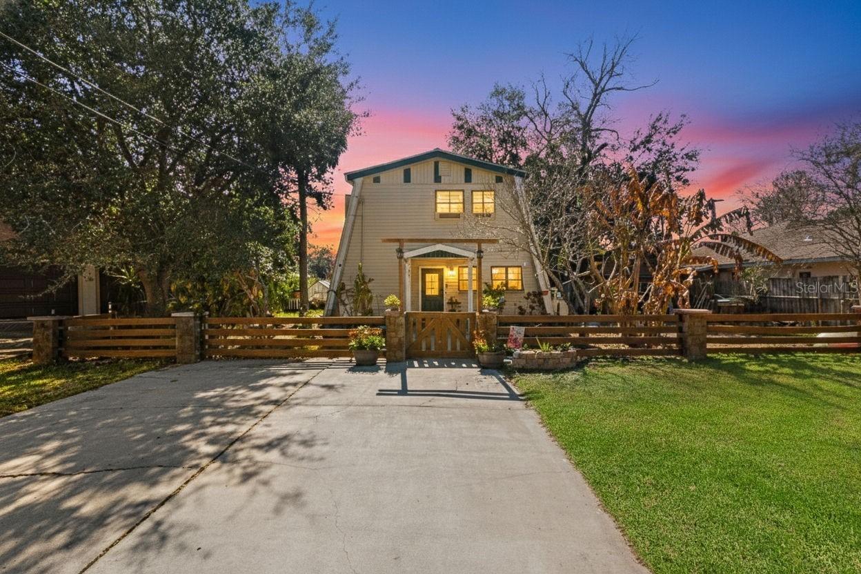 6271 Colony Cir., Weeki Wachee, FL 34607