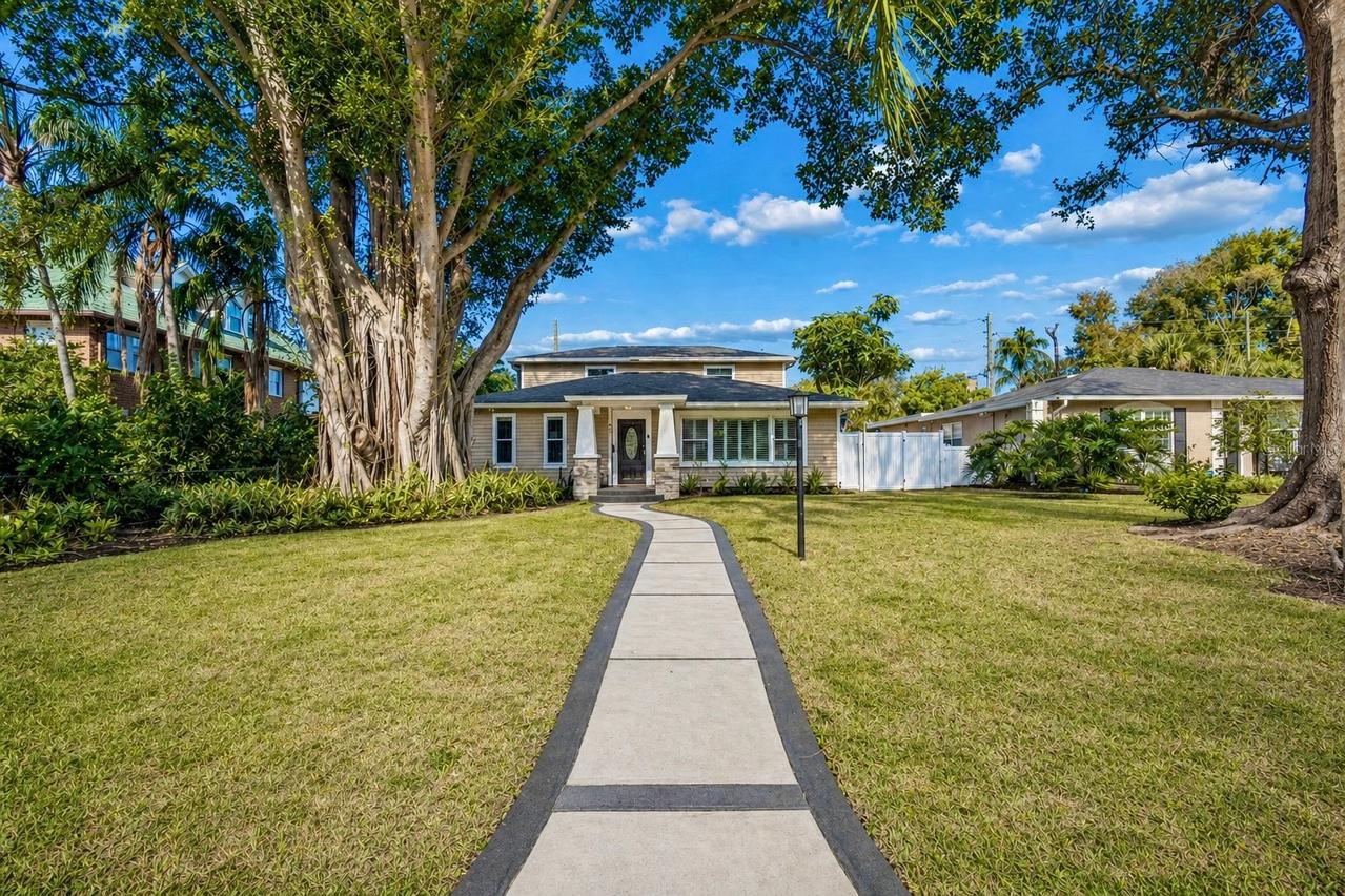 427 Villagrande Ave., St Petersburg, FL 33707