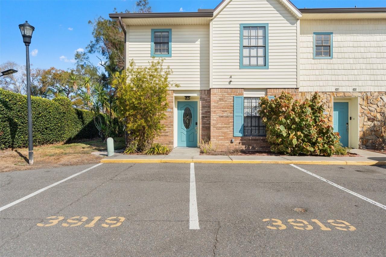 3919 Carroll Pines Ct., Tampa, FL 33614