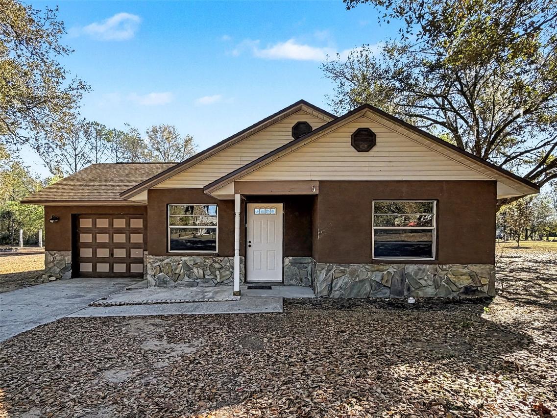 6070 Honeysuckle Ln., Brooksville, FL 34602