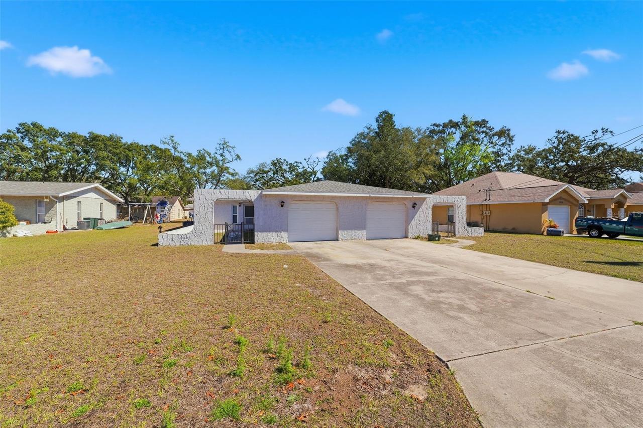 1284 London Ave., Spring Hill, FL 34606