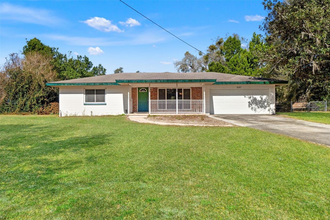 5067 Mockingbird Dr., Dade City, FL 33523