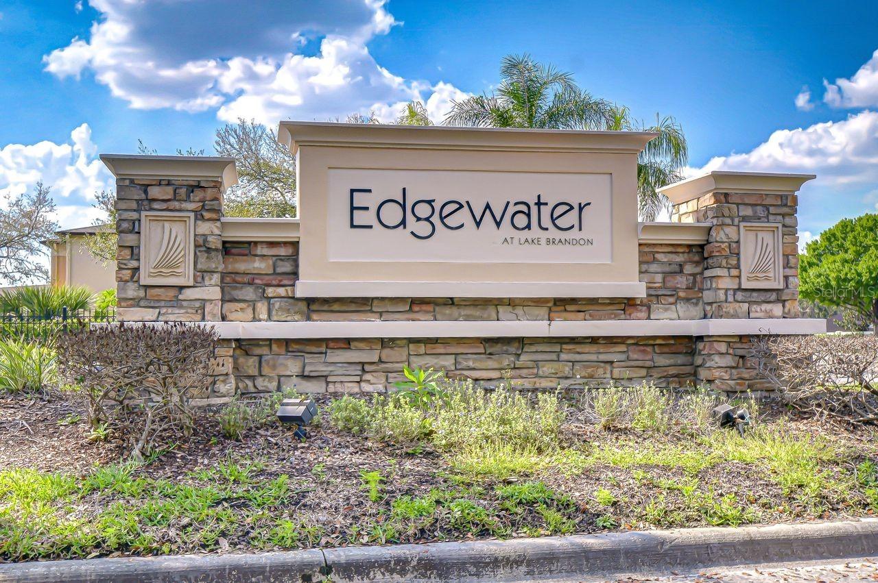 2609 Oleander Lakes Dr., Brandon, FL 33511