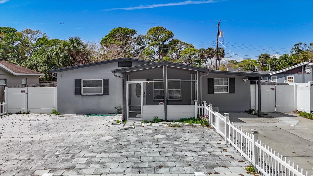 5110 Gateway Dr., Tampa, FL 33615