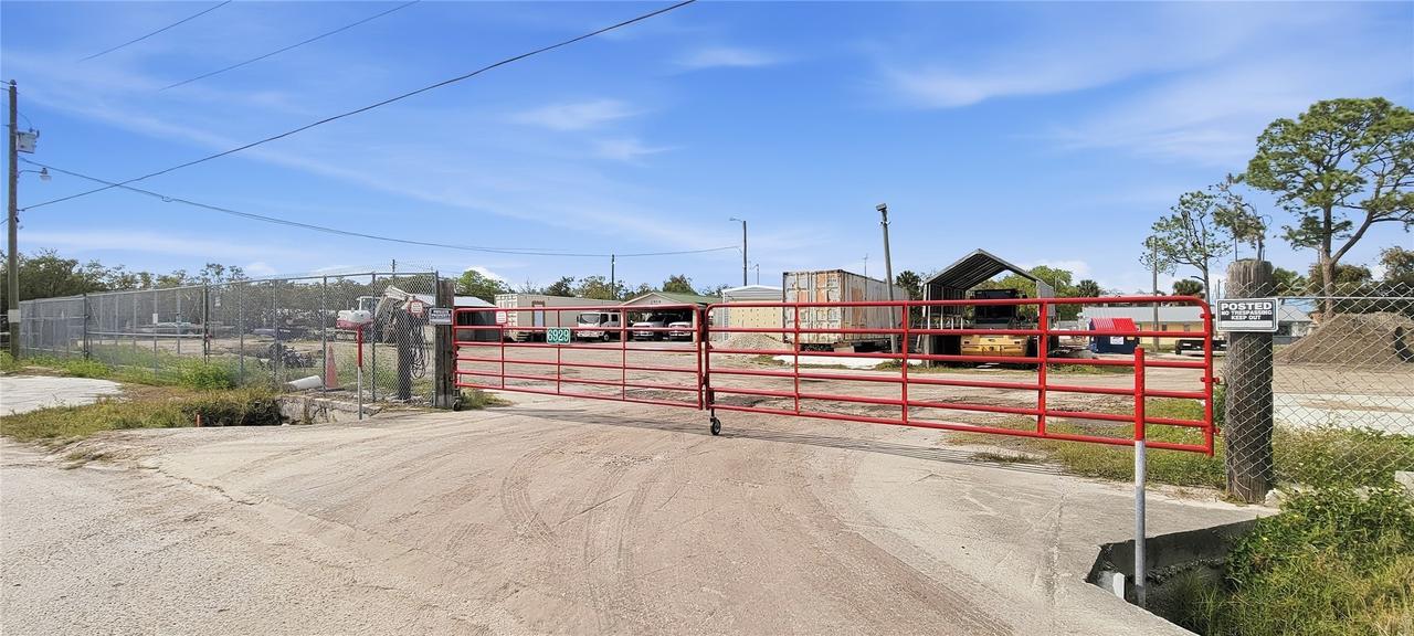 14137 Old Dixie Hwy., Hudson, FL 34667