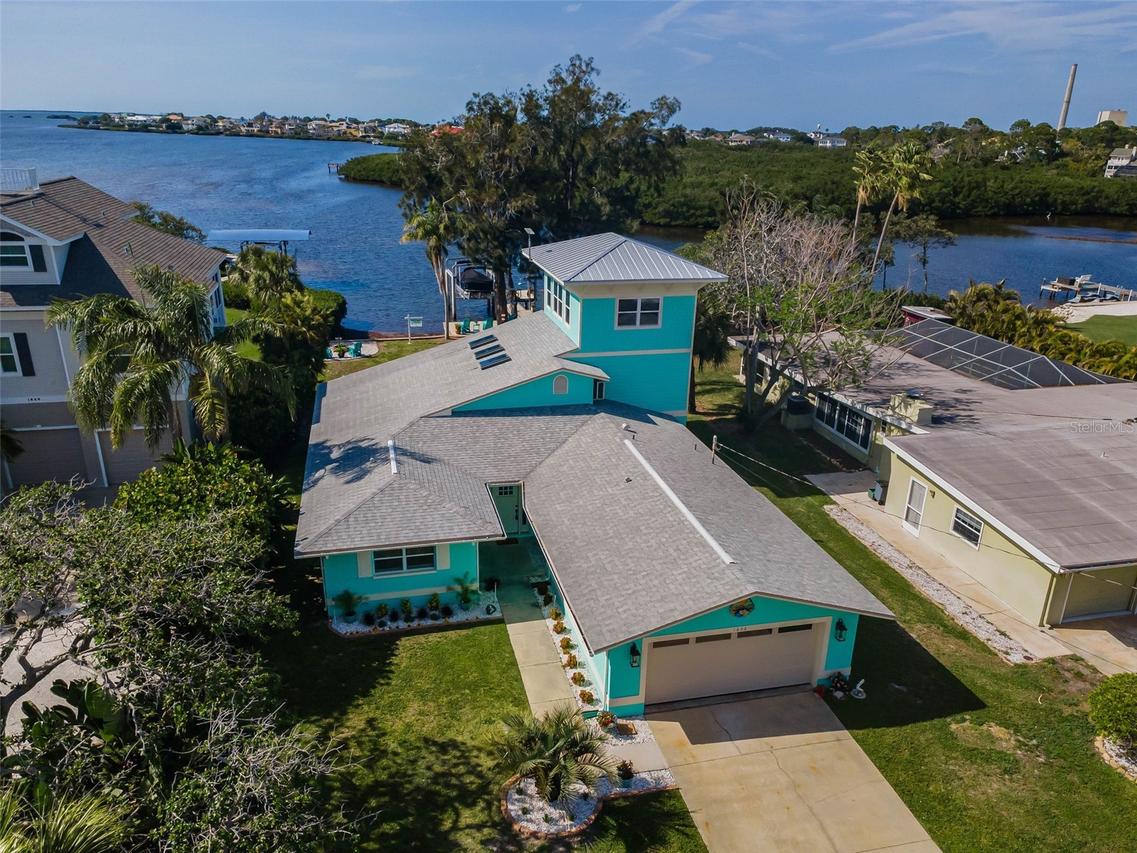 1626 Sea Breeze Dr., Tarpon Springs, FL 34689